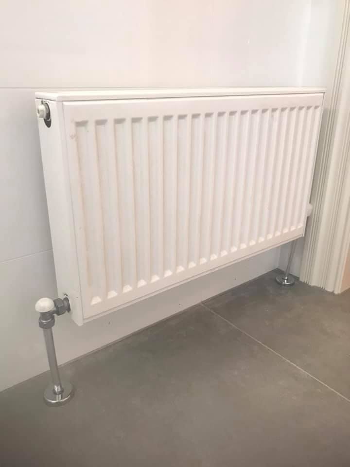 hydronic heating wall radiator